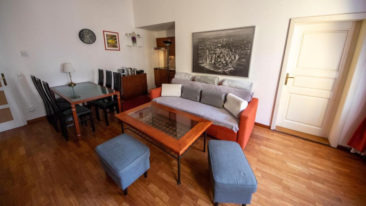 Autentic Apartments Platnerska Прага Екстериор снимка