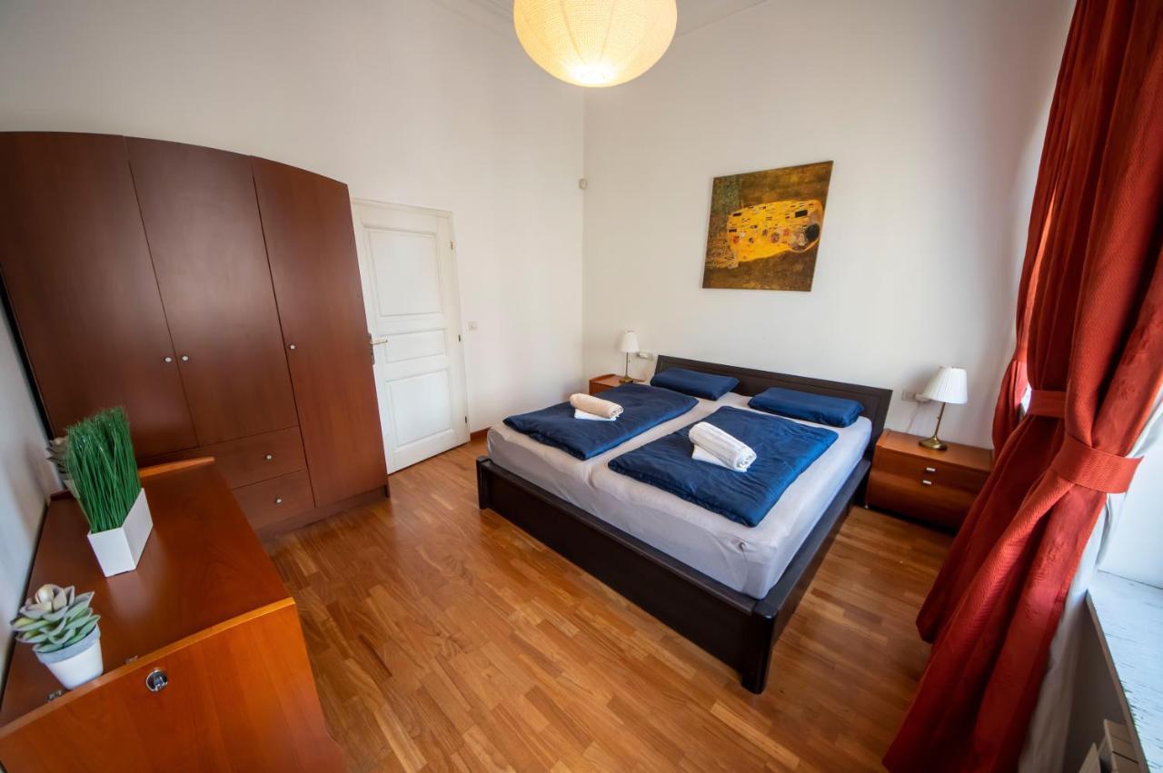 Autentic Apartments Platnerska Прага Екстериор снимка