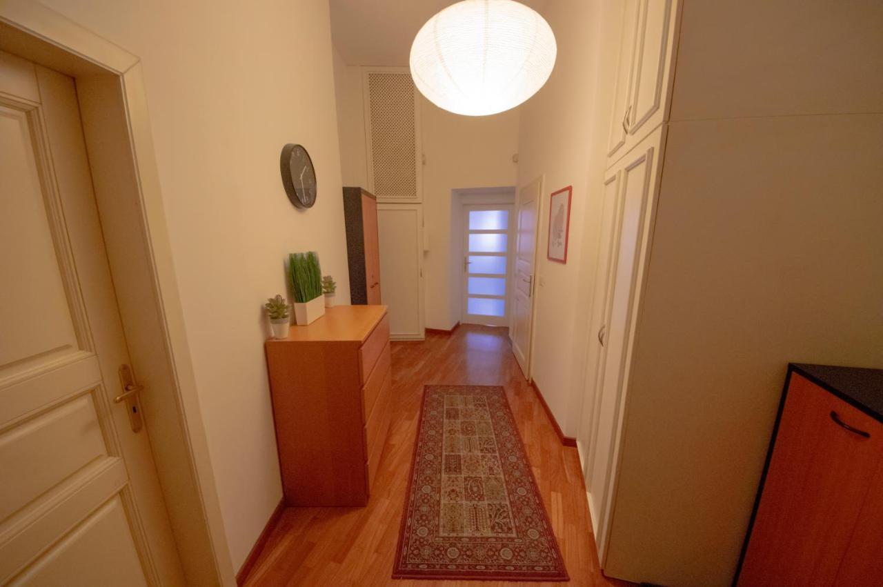 Autentic Apartments Platnerska Прага Екстериор снимка